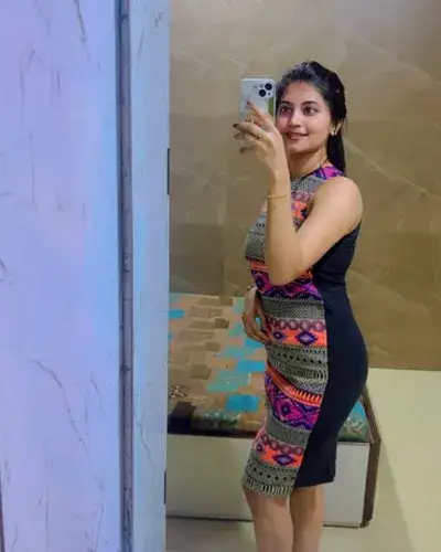Escort Ramsanehighat